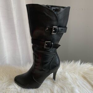 Torta  Caliente black boots size 8W